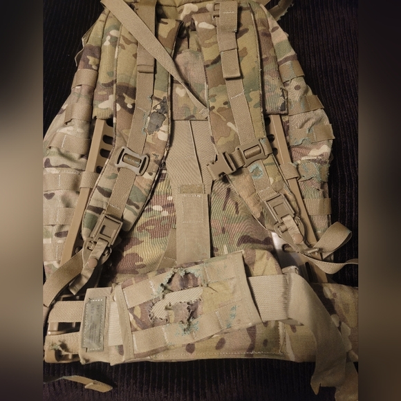 Authentic USGI Molle ii medium rucksack- Used & definitely has a story !! - Picture 2 of 16